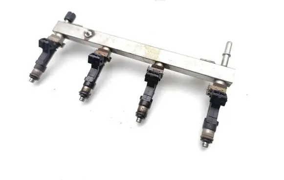 Opel Corsa E Fuel injectors set 0280158181 0280151258 55572731