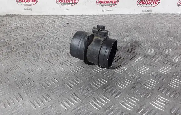 Volkswagen Tiguan Mass air flow meter 0281002956 03L906461A