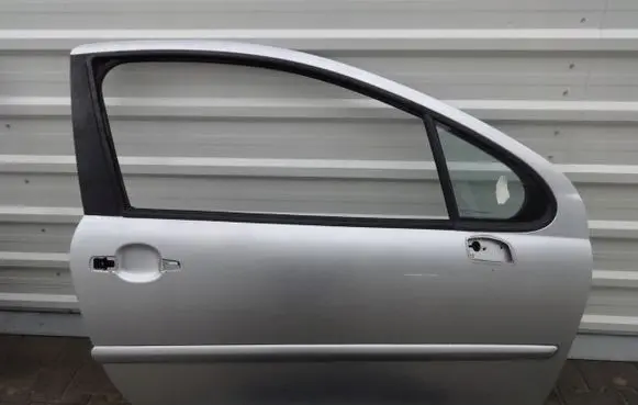Door (2 Door Coupe)