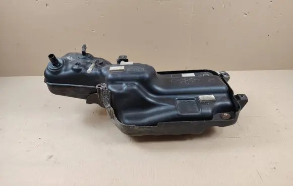 Jeep Cherokee AdBlue liquid reservoir 68335004AB P68334988AC