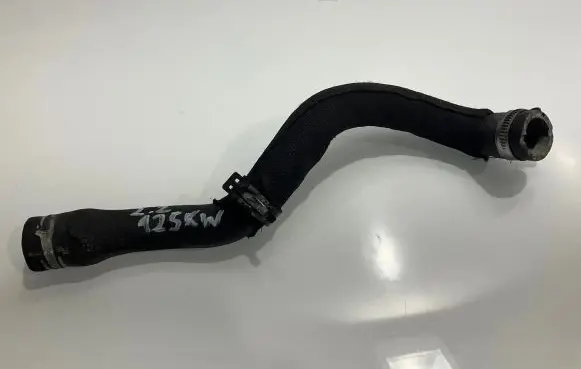 Mercedes-Benz E W211 Engine coolant pipe/hose