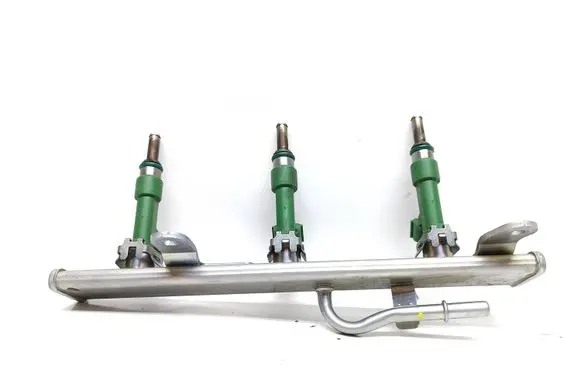 Dacia Sandero Fuel injectors set 175204021R 200904A