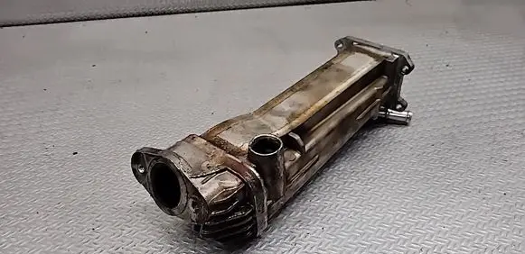 Volvo V60 EGR valve cooler 31325030