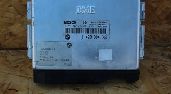 BMW 7 E38 Engine control unit/module 1429884