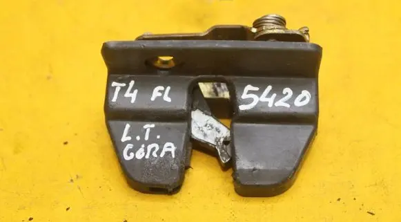 Volkswagen Multivan T4 Loading door lock 701827162