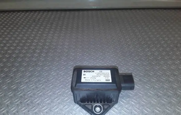 Toyota Avensis T250 ESP acceleration yaw rate sensor 0265005273 8918305020