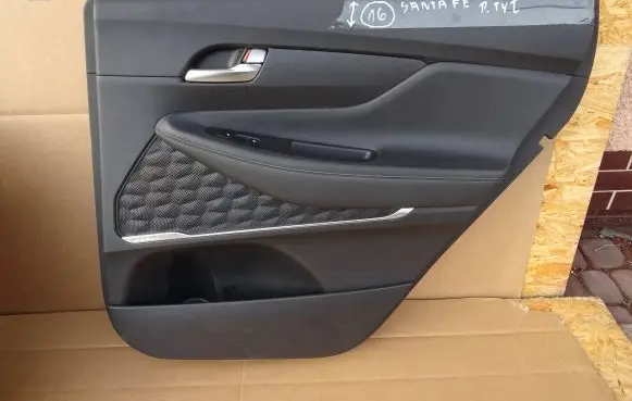 Hyundai Santa Fe Coupe rear side trim panel 