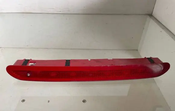 Volkswagen Touran II Third/center stoplight 1T0945087B