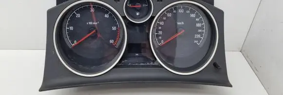 Opel Zafira B Speedometer (instrument cluster) 13309003