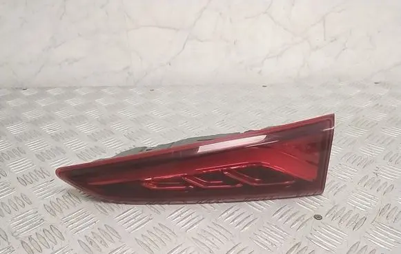 Hyundai Kona I Tailgate rear/tail lights 92404J9100