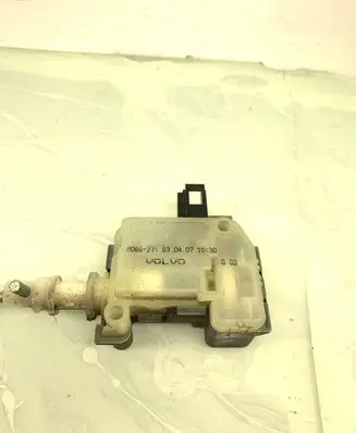 Volvo V70 Central locking motor 8066271