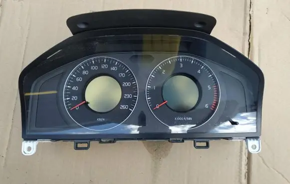 Volvo S80 Speedometer (instrument cluster) 31270899AA