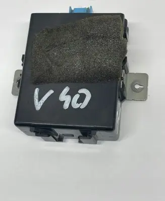 Volvo S40, V40 Door central lock control unit/module 30857627