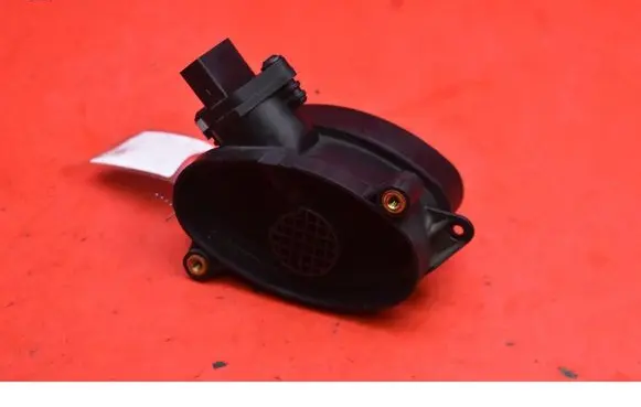 BMW X3 E83 Mass air flow meter 77870760