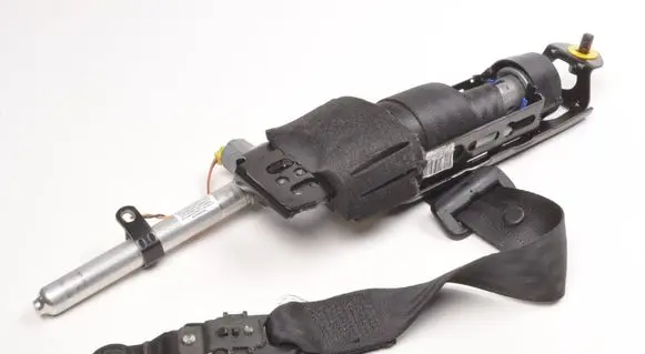 Volvo V50 Front seatbelt 31320494