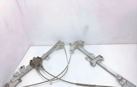 Peugeot Partner Front door manual window regulator 