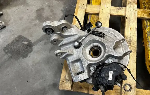 Land Rover Discovery 5 Rear brake caliper LK72-2K327-AC LK722K327AC GX73-2C028-AB