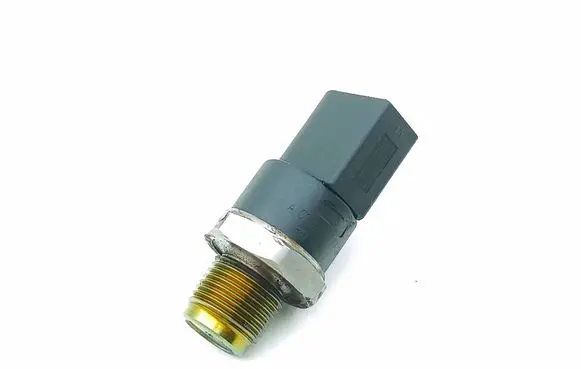 Mercedes-Benz A W169 Fuel pressure sensor 0281002504 001927