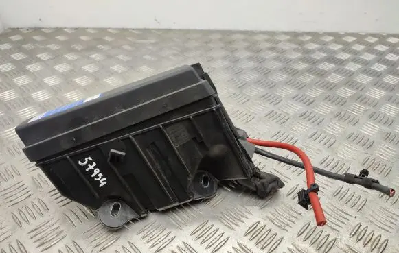 Volkswagen PASSAT B8 Fuse box set 5Q0907361B