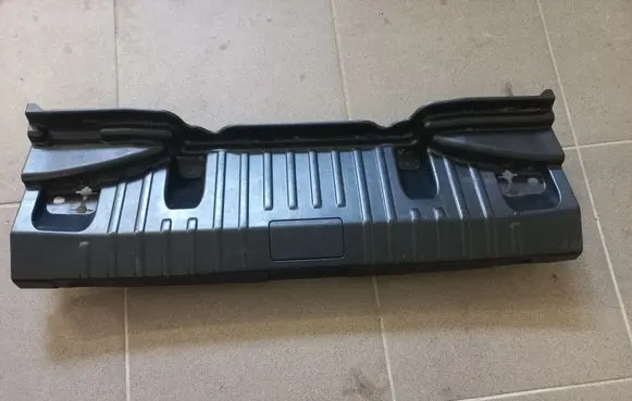 BMW 1 E82 E88 Trunk/boot sill cover protection 5147696041603 15892811