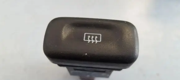 Nissan Sunny Windscreen/window heater switch