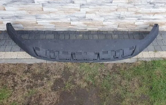 Volvo XC40 Front bumper lip 32136097