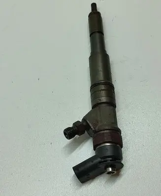 BMW 5 E60 E61 Fuel injector 7794435 0445110209