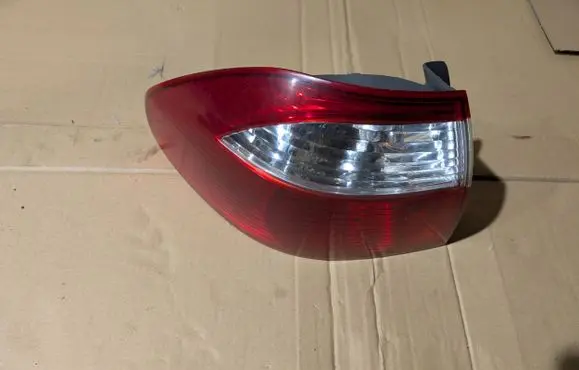 Mazda 626 Rear/tail lights 220-61922