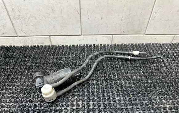 Citroen C5 Windscreen/windshield washer pump 9643447980