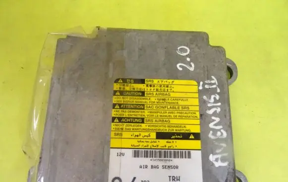 Toyota Avensis T250 Airbag control unit/module 8917005121 89170-05121