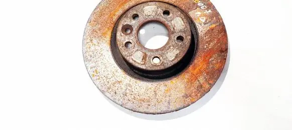 Volvo V50 Front brake disc ventiliuojamas