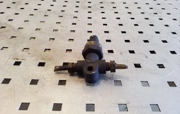 Volvo XC90 Brake power pressure regulator 3524132