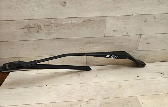 Volvo V70 Front wiper blade arm 31276002