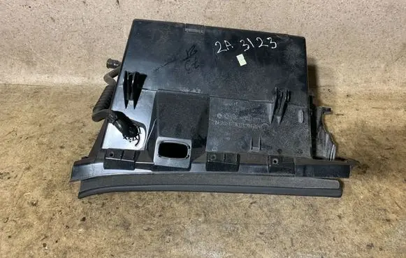 Mercedes-Benz GL X166 Glove box A1666800191