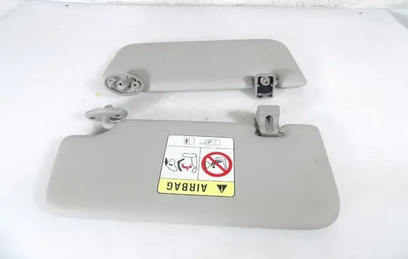 SsangYong Tivoli Sun visor 