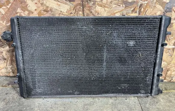 Audi A3 S3 8L Coolant radiator 1J0121253P