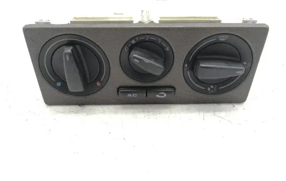 Volkswagen PASSAT B5 Climate control unit 1J0820045G 901511380000