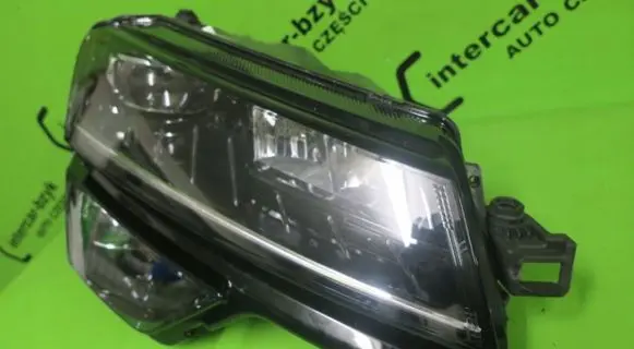 Skoda Karoq Headlight/headlamp