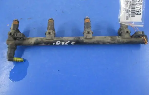 Renault Scenic I Fuel main line pipe 8200139674C