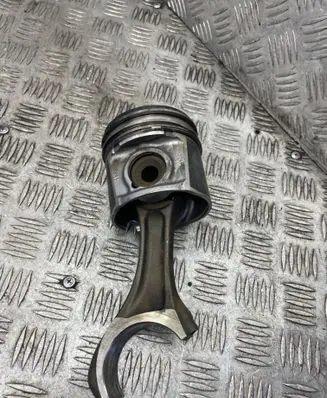 Fiat Ducato Piston with connecting rod