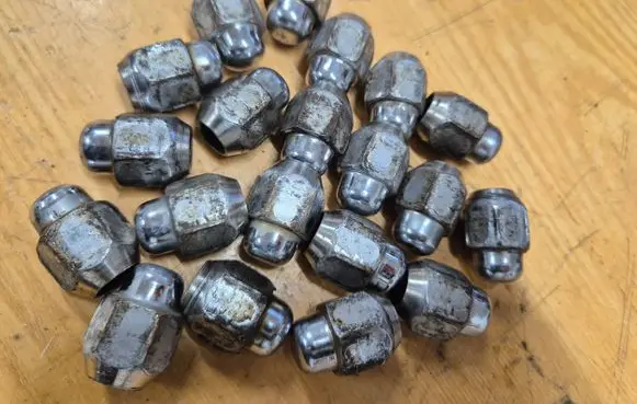 Hyundai Sonata Nuts/bolts 