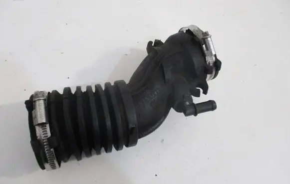 Renault Express Air intake hose/pipe 8200424266