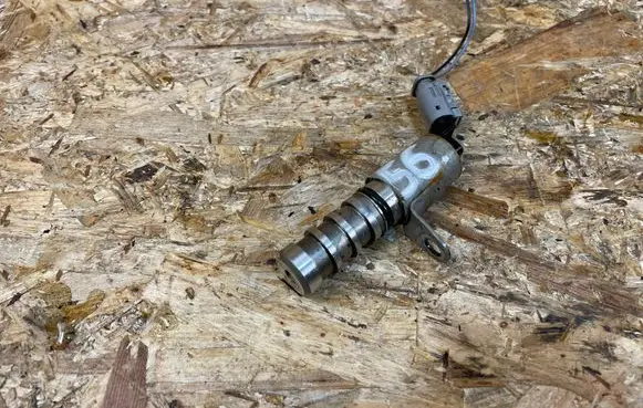 Opel Astra K Camshaft vanos timing valve 12636524