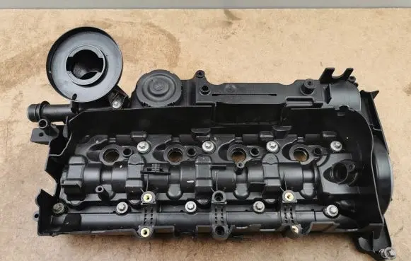 BMW 3 F30 F35 F31 Rocker cam cover 11128589941 8589941 11128570828