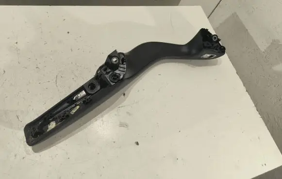 Mercedes-Benz C AMG W205 Rear door handle trim 9H190403 5000014147