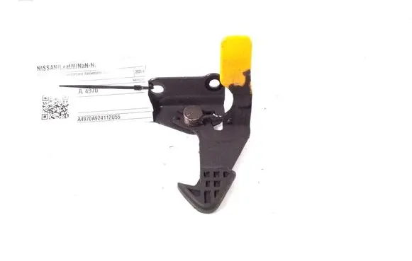Nissan Leaf II (ZE1) Engine bonnet/hood lock/catch 656705UR0A