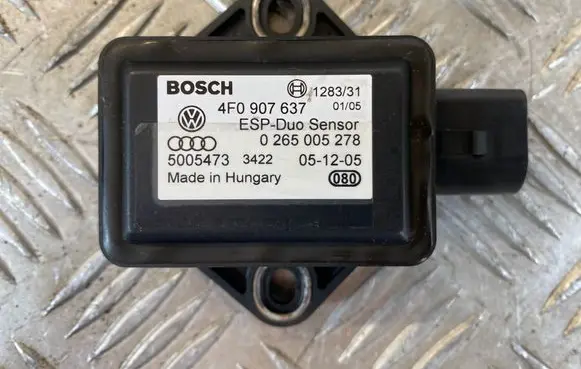 Audi A6 S6 C6 4F ESP acceleration yaw rate sensor 4F0907637 0265005278