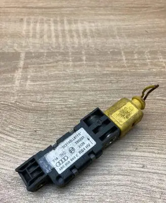 Audi A6 S6 C5 4B Airbag deployment crash/impact sensor 4B0959643C 280203