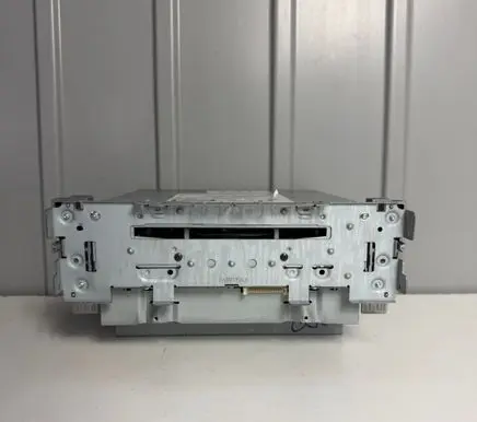 Mercedes-Benz C W204 Radio/CD/DVD/GPS head unit FJPA2049003211 A2049003211