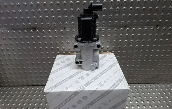 Opel Astra H EGR valve S26337994 55205455